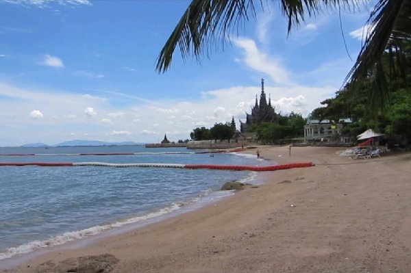 Crescent Moon Beach transfer