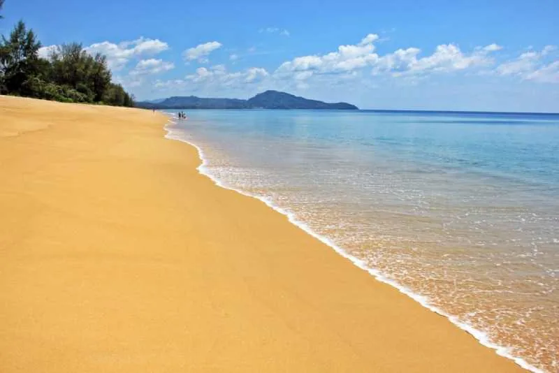 Private taxi from Mai Khao to Phuket airport for a departing flight